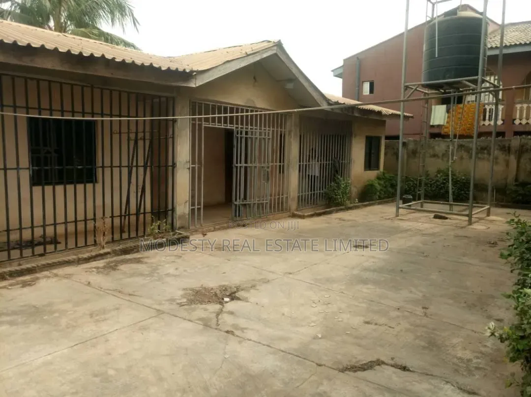 5bdrm Duplex in Omolayo Estate, Akobo for sale in Akobo