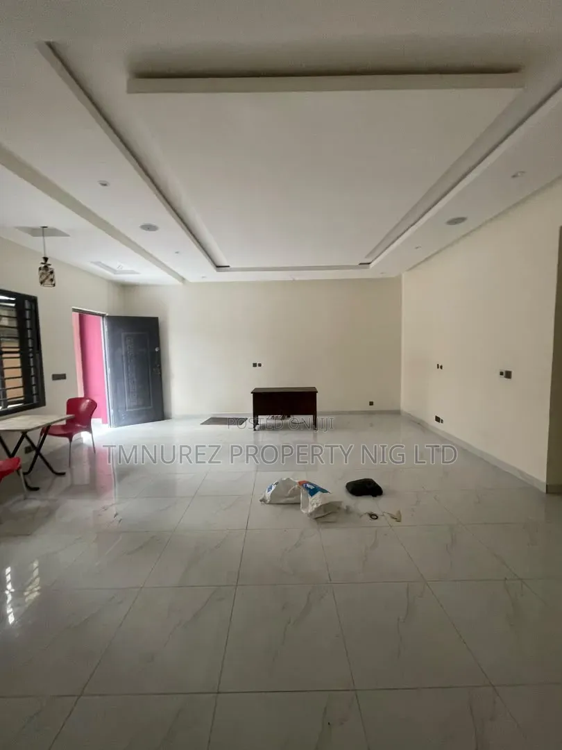 3bdrm Apartment in New Garage / Gbagada for sale in New Garage / Gbagada