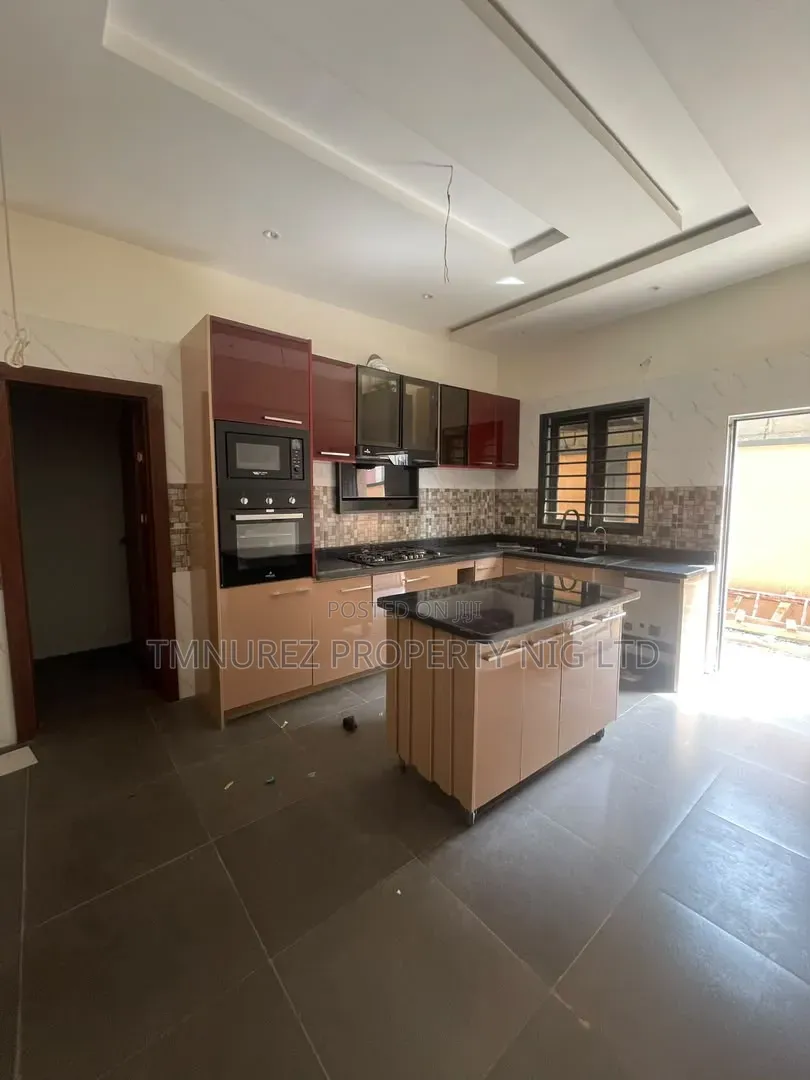 3bdrm Apartment in New Garage / Gbagada for sale in New Garage / Gbagada