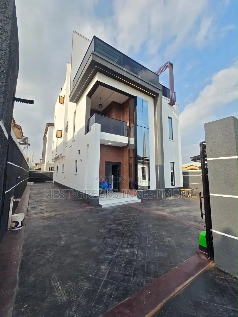 5bdrm Duplex in Magodo Phase 1 for sale in Magodo Isheri