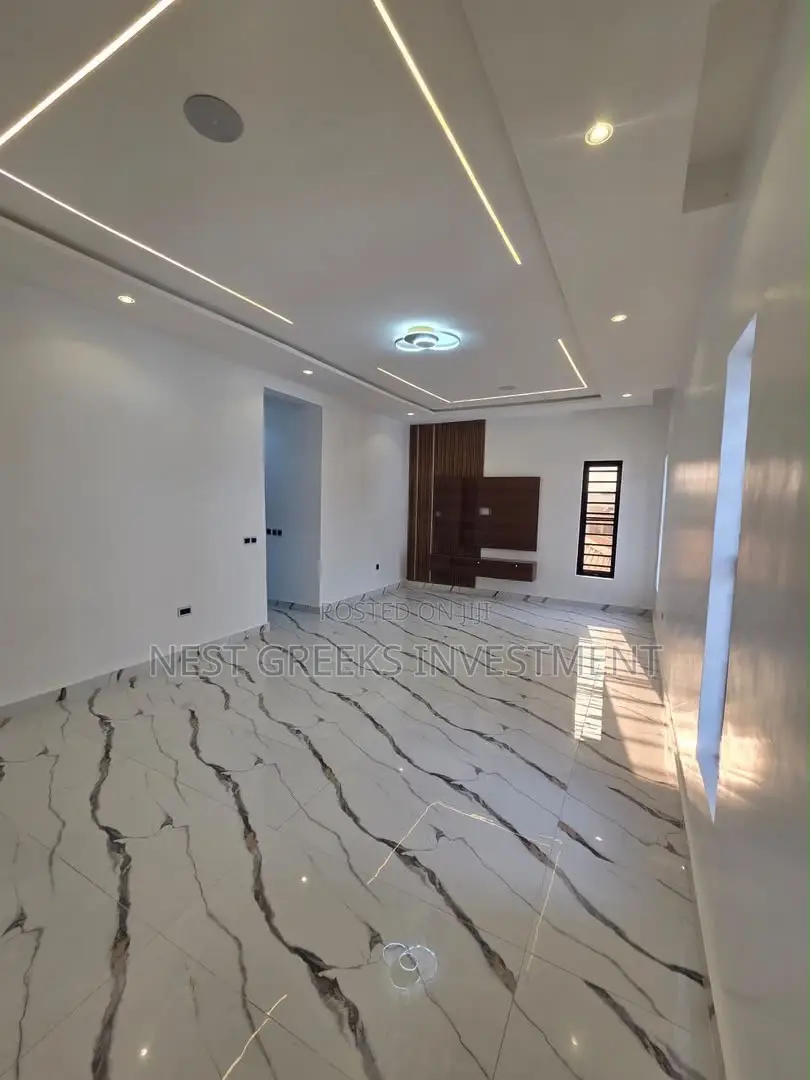 5bdrm Duplex in Magodo Phase 1 for sale in Magodo Isheri