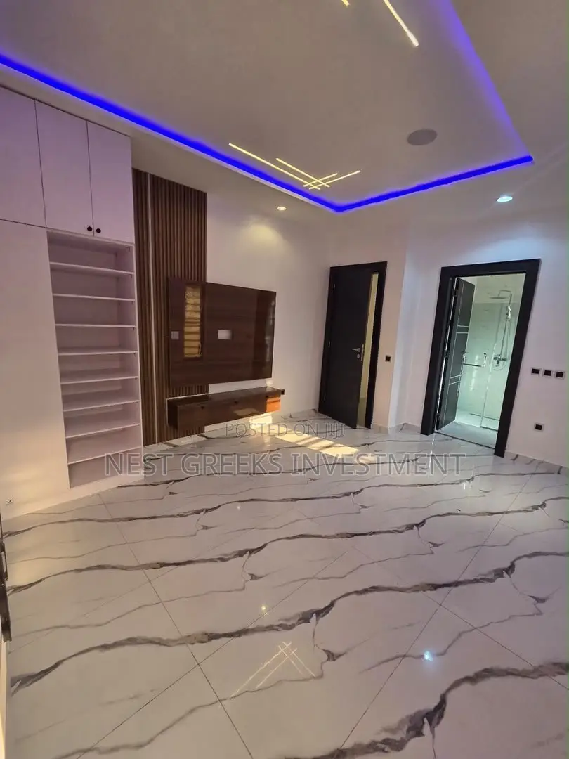 5bdrm Duplex in Magodo Phase 1 for sale in Magodo Isheri