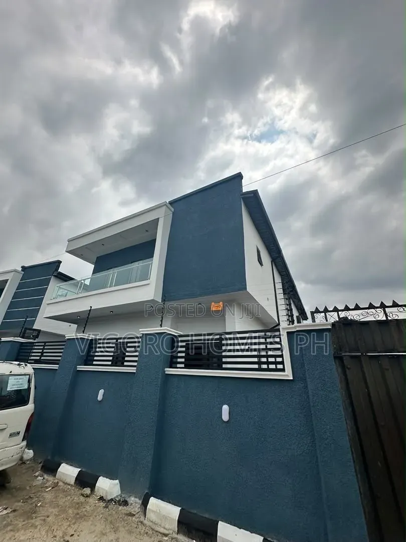 4bdrm Duplex in Akwaka, Port-Harcourt for sale in Port-Harcourt
