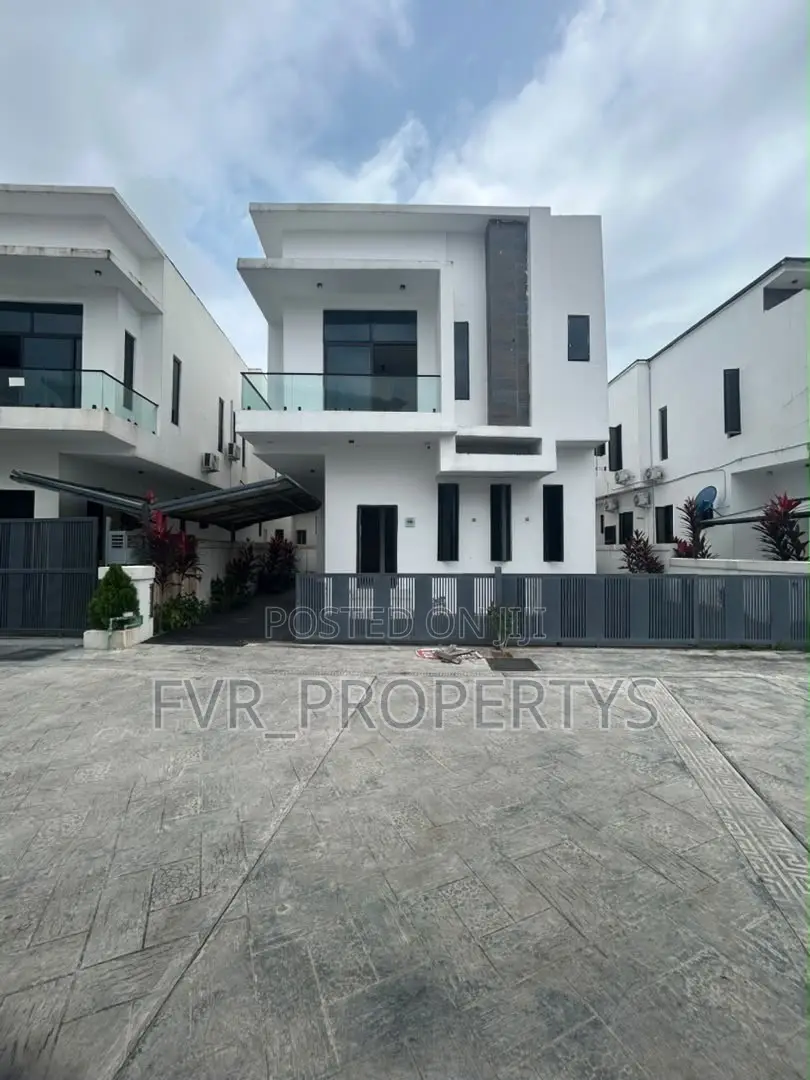 4bdrm Duplex in Orchid Estate, Ikota for rent in Ikota
