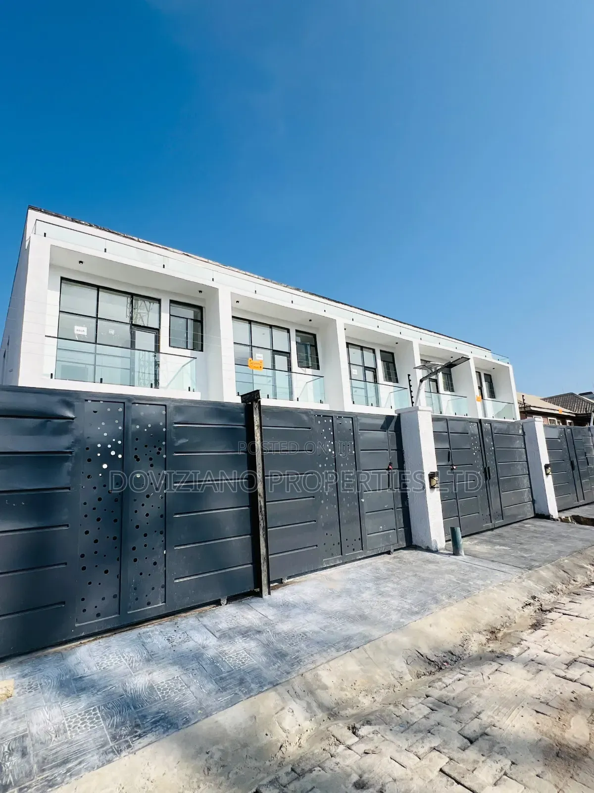 3bdrm Duplex in Abraham Adesanya Estate for sale in Abraham Adesanya Estate
