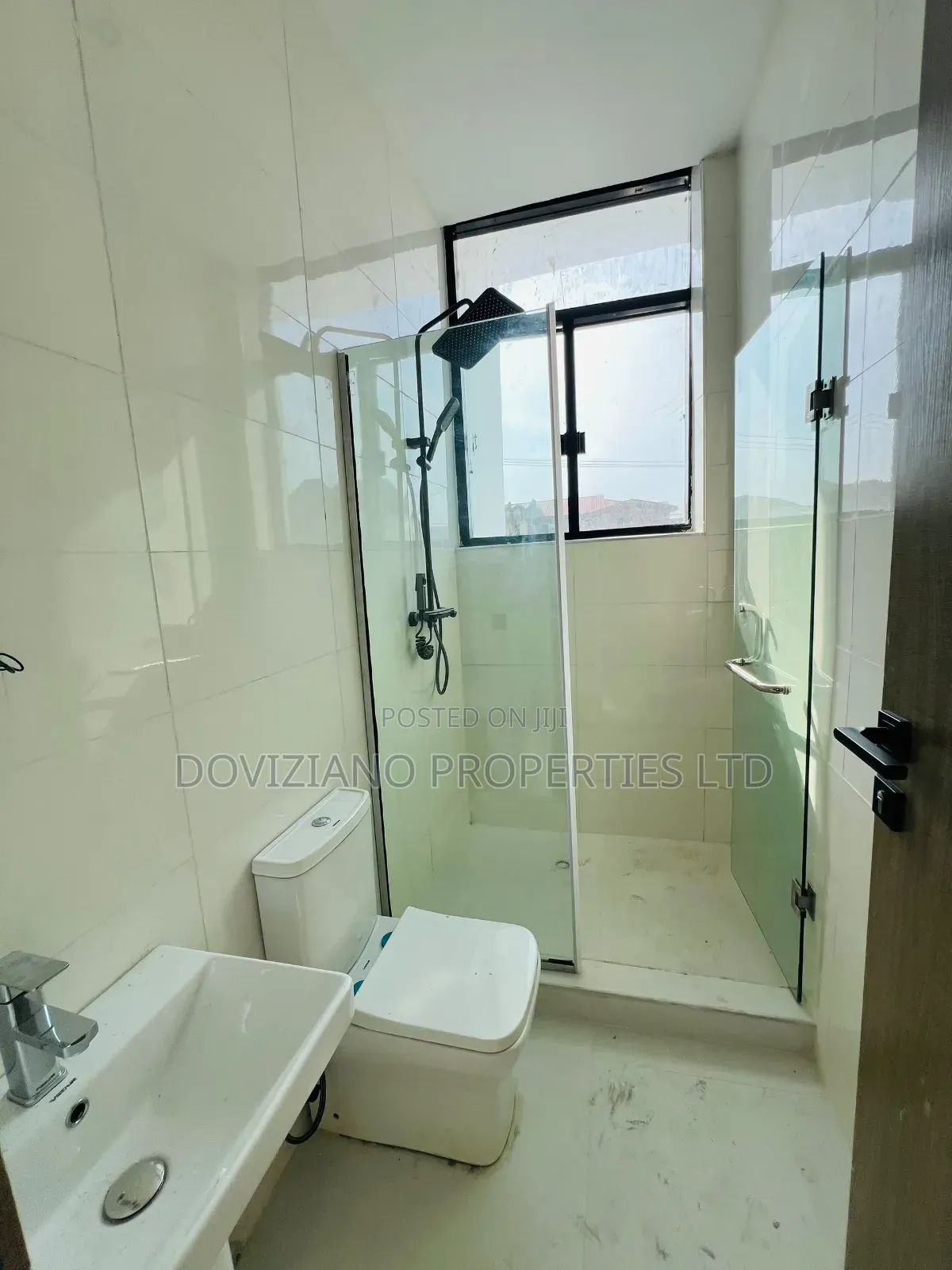 3bdrm Duplex in Abraham Adesanya Estate for sale in Abraham Adesanya Estate