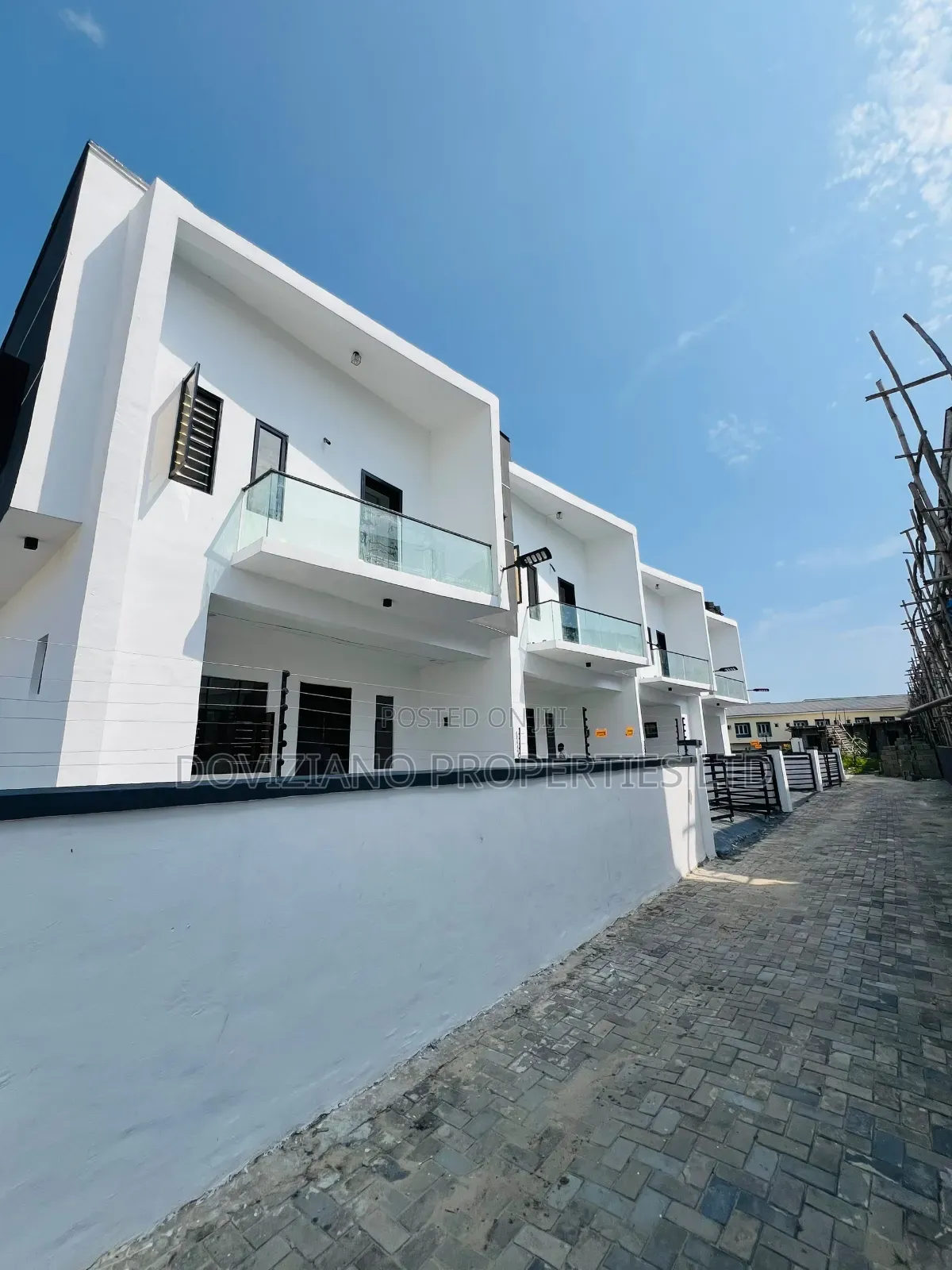 3bdrm Duplex in Abraham Adesanya Estate for sale in Abraham Adesanya Estate