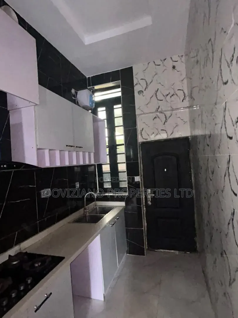 4bdrm Duplex in Off Lekki-Epe Expressway for rent in Off Lekki-Epe Expressway
