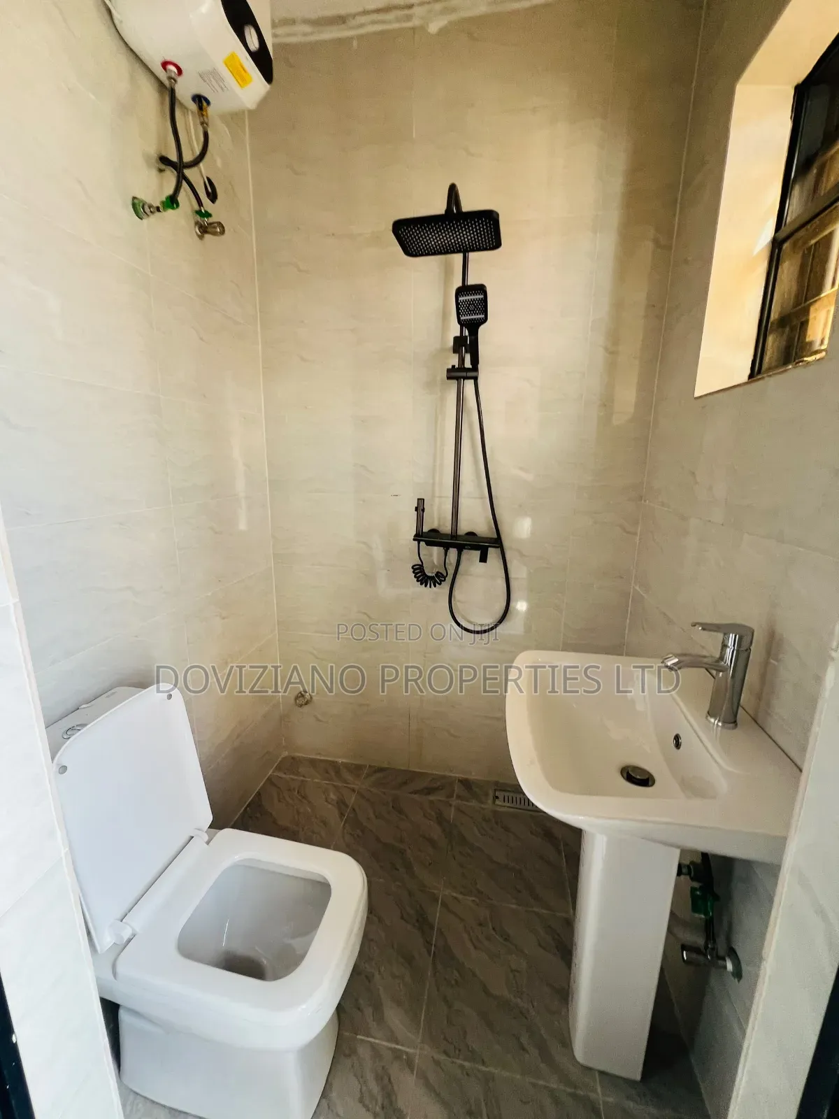 2bdrm Apartment in Off Lekki-Epe Expressway for sale in Off Lekki-Epe Expressway