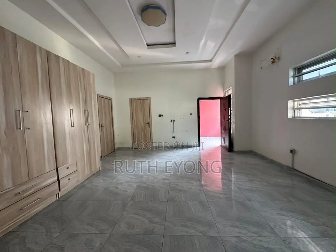 4bdrm Townhouse / Terrace in Lekki Phase 2 for rent in Lekki Phase 2