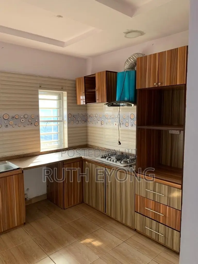 4bdrm Townhouse / Terrace in Ikota for rent in Ikota