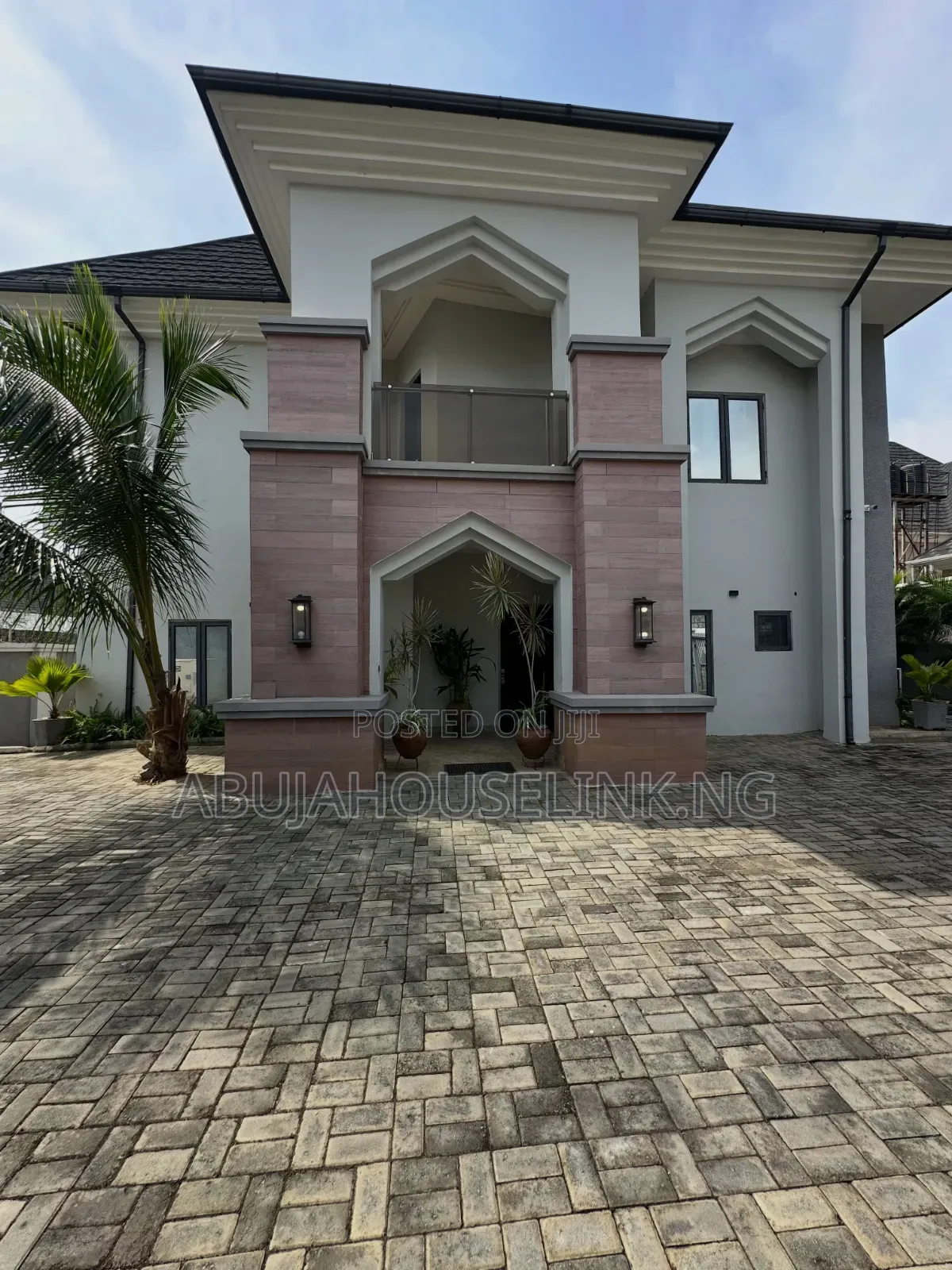 Furnished 4bdrm Duplex in Karsana Gwarinpa for sale in Karsana