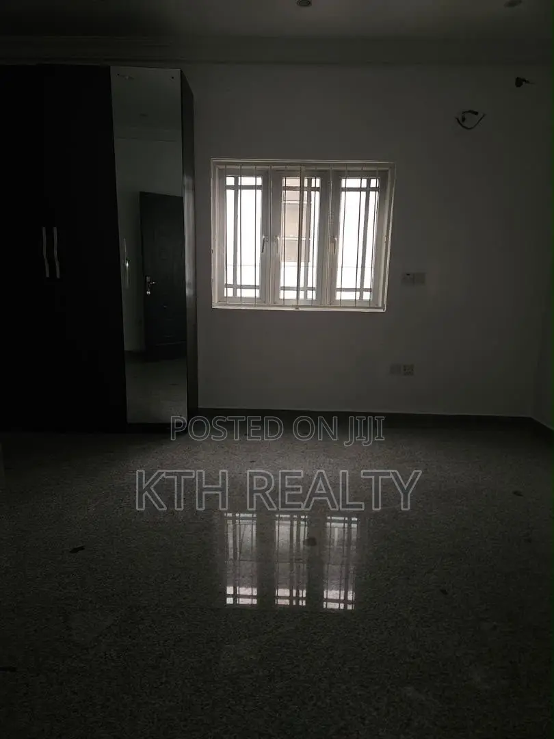 4bdrm Duplex in Lekki Phase 1 for rent in Lekki Phase 1