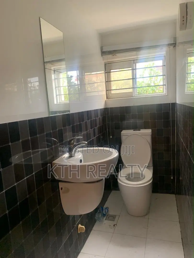 3bdrm Apartment in Lekki Phase 1 for rent in Lekki Phase 1