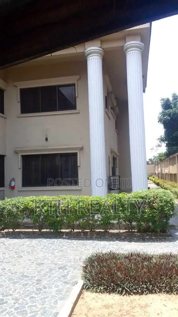 9bdrm Duplex in Abacha Estate for rent in Abacha Estate