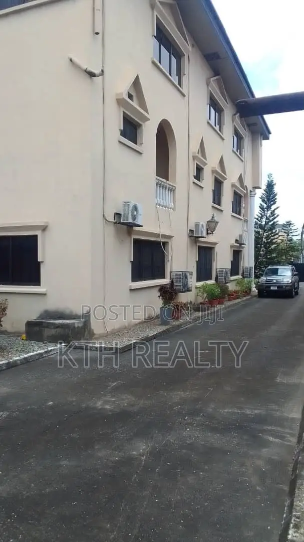 9bdrm Duplex in Abacha Estate for rent in Abacha Estate