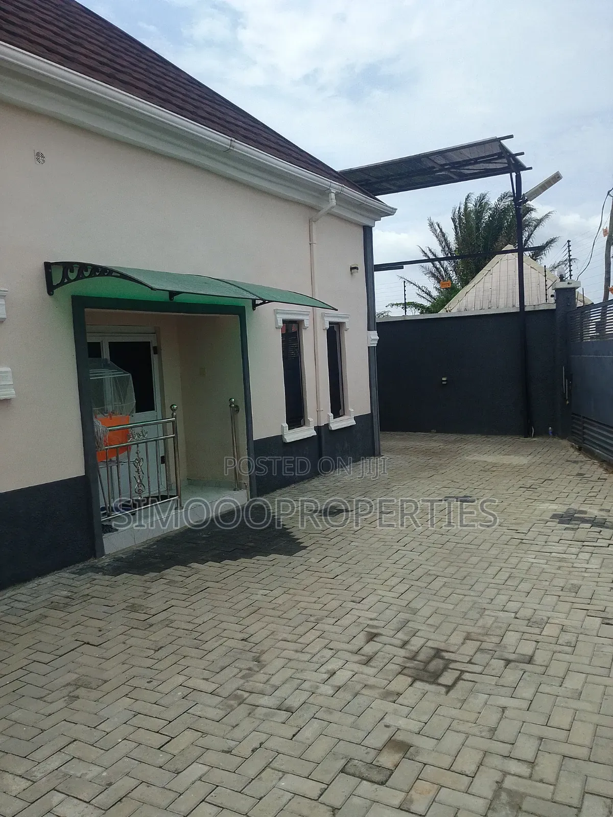 2bdrm Block of Flats in Lakowe for rent in Lakowe