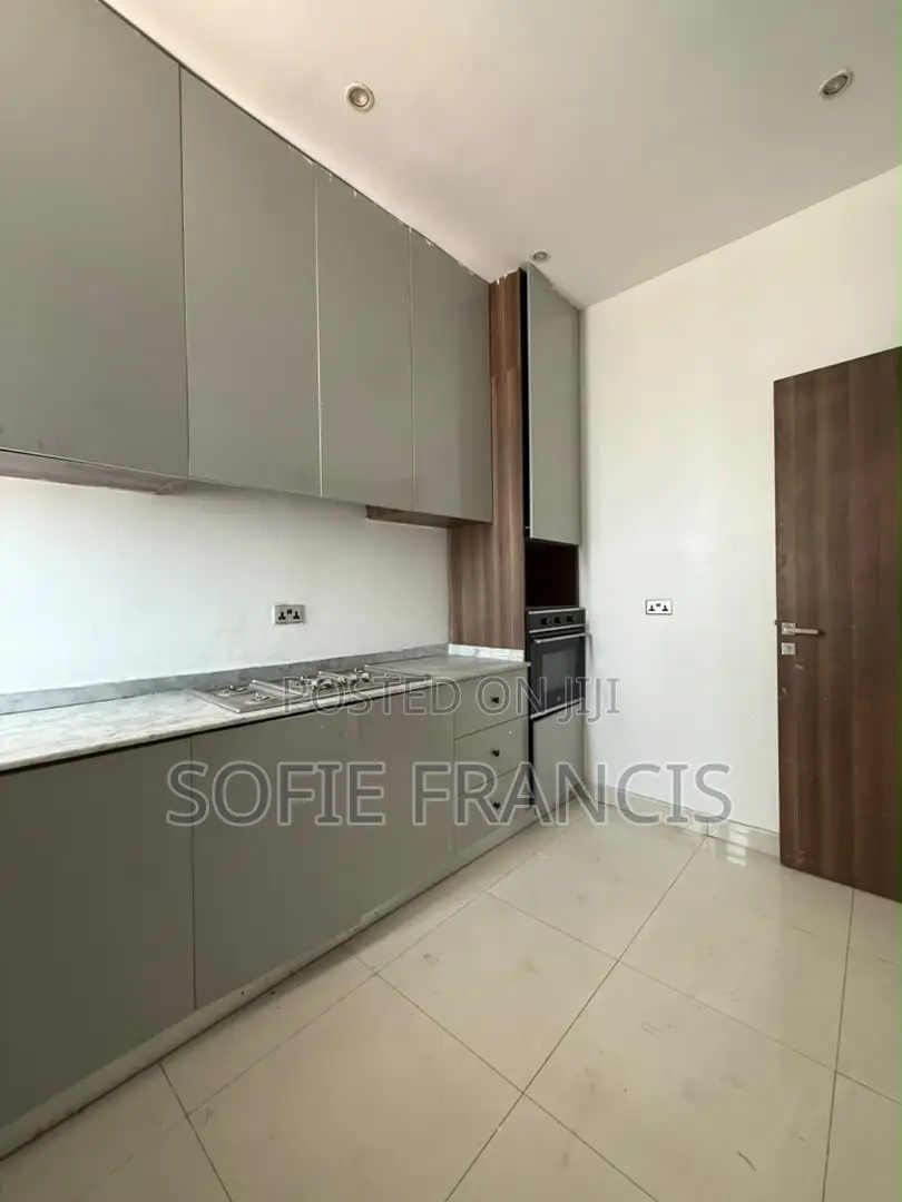 4bdrm Duplex in Lekki for rent in Lekki Phase 1