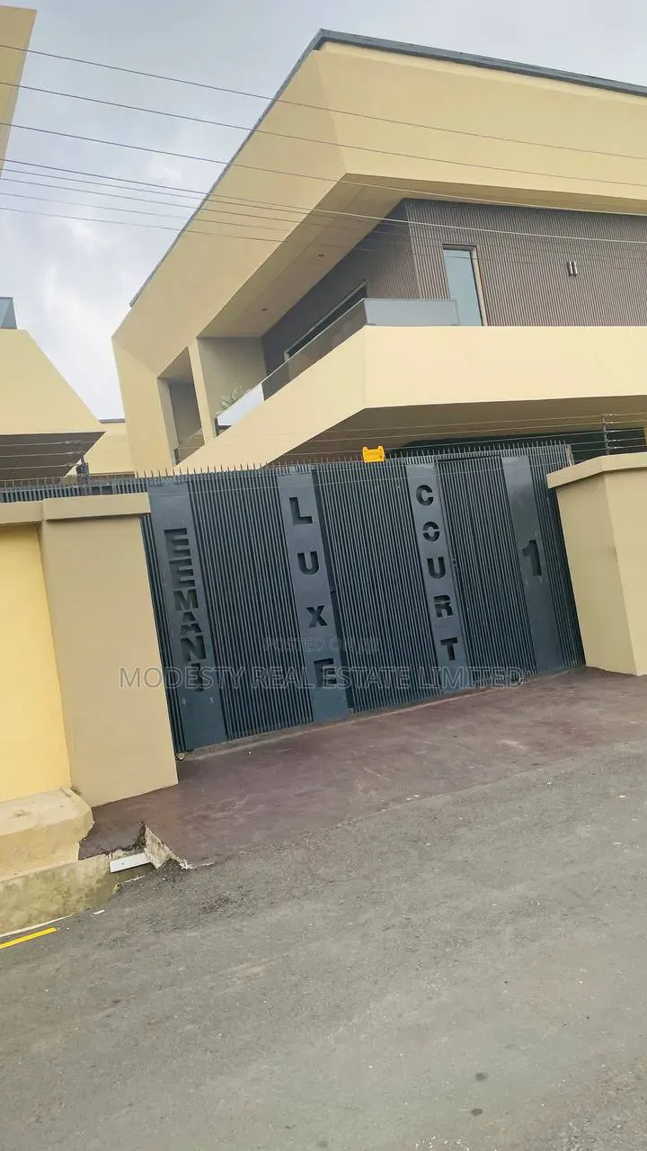 4bdrm Duplex in Bodija for sale in Bodija