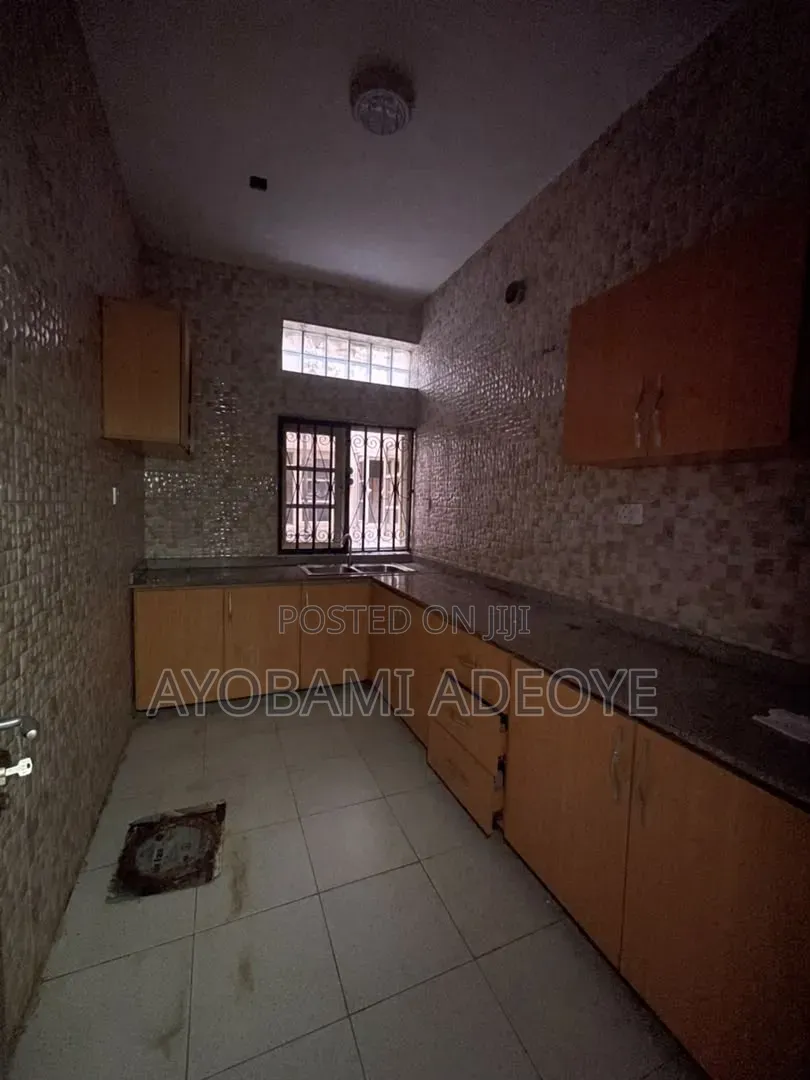 2bdrm Apartment in Awoyaya for rent in Awoyaya