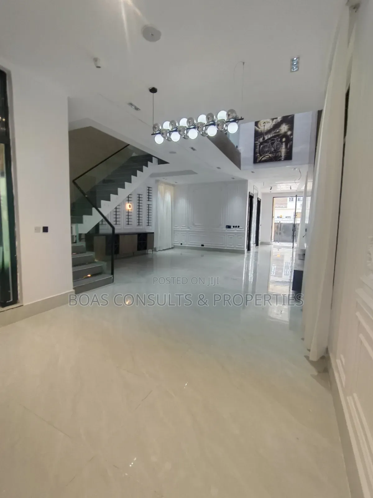 5bdrm Duplex in Ikota for sale in Ikota