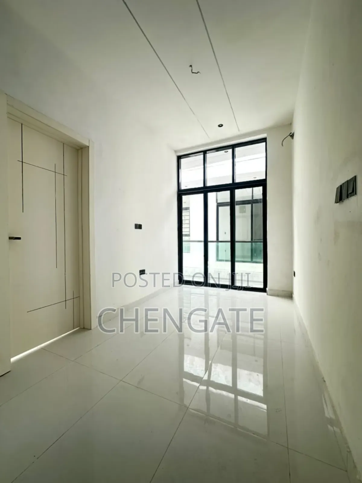 4bdrm Duplex in Ikota for sale in Ikota