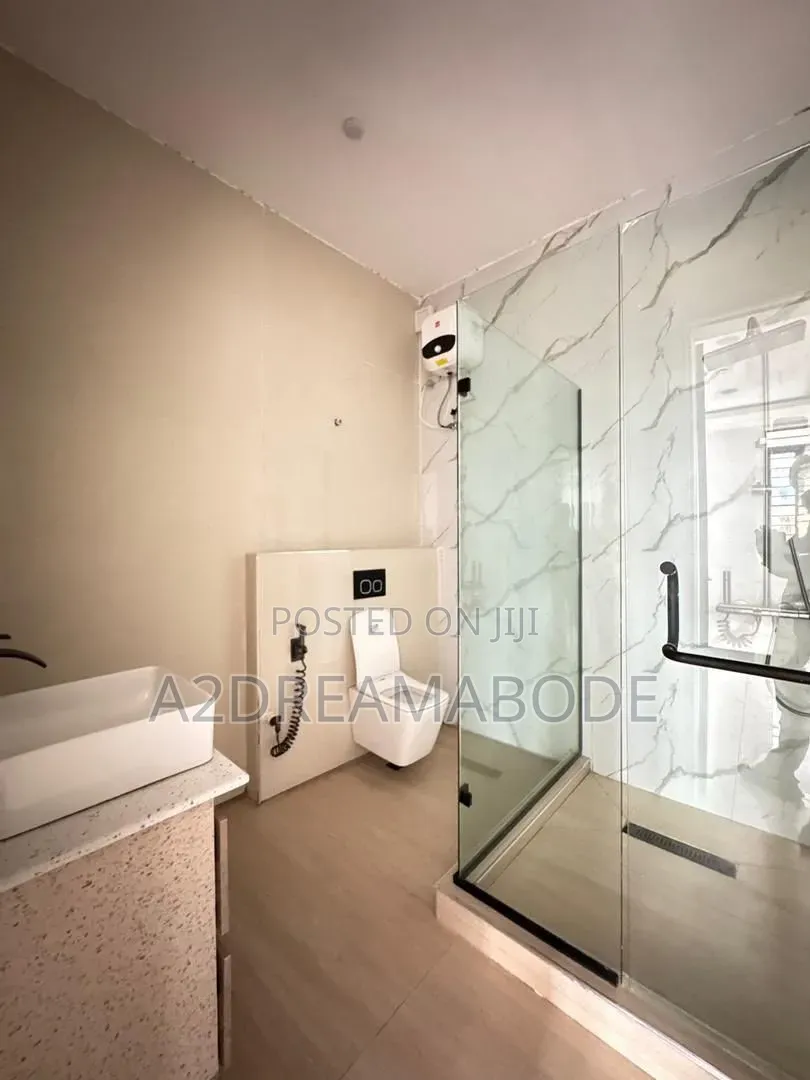 4bdrm Duplex in Ogudu Gra for sale in Ogudu GRA