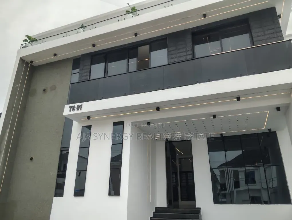 5bdrm Duplex in Ado / Ajah for sale in Ado / Ajah