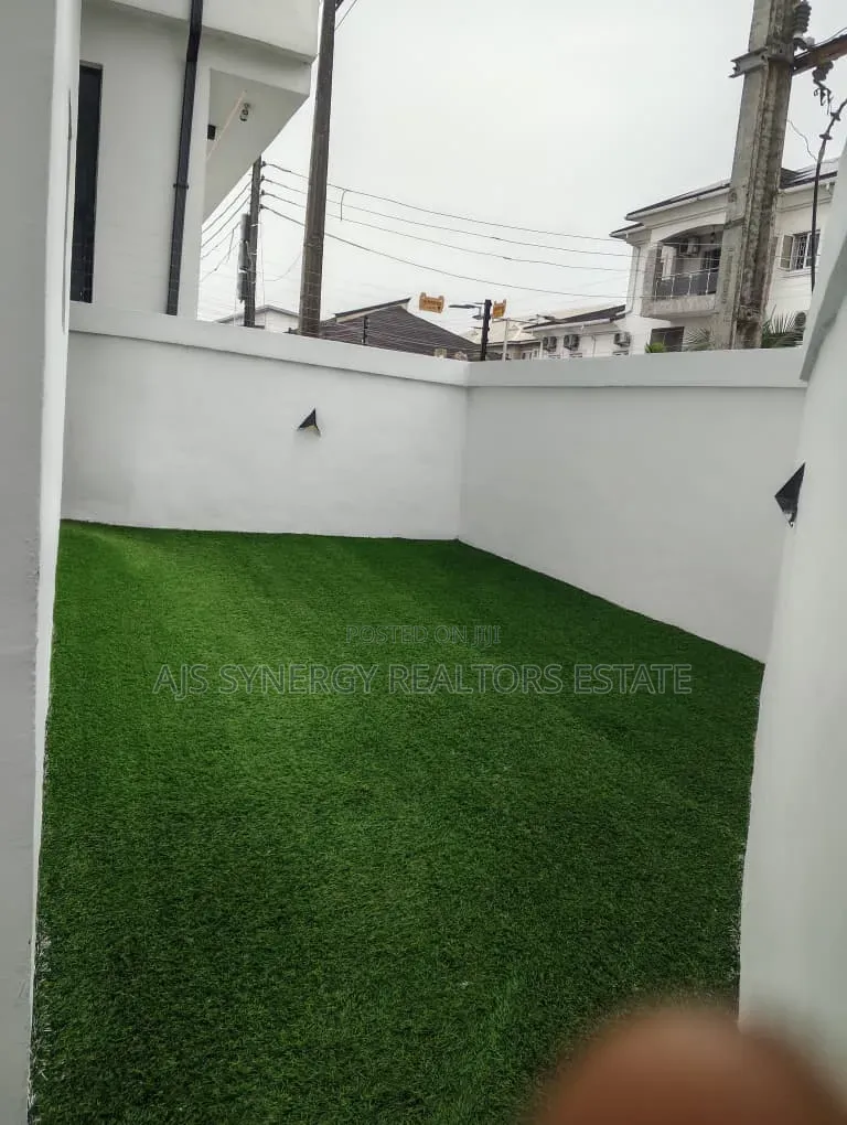 5bdrm Duplex in Ado / Ajah for sale in Ado / Ajah