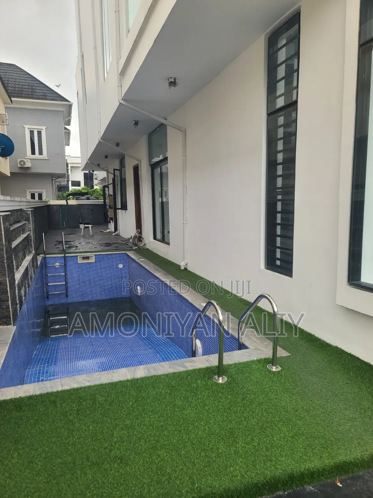 5bdrm Mansion in Megamond, Ikota for sale in Ikota