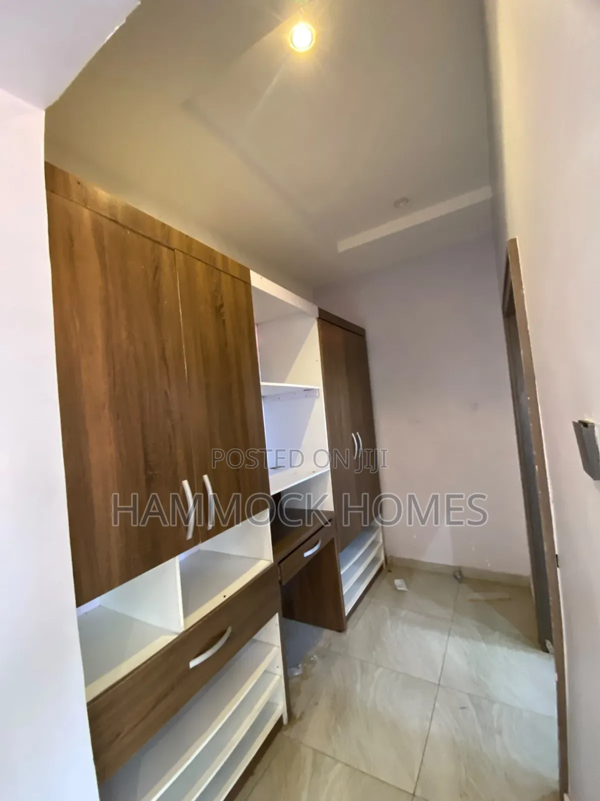 4bdrm Townhouse / Terrace in Iyaganku Gra, Iyanganku for rent in Iyanganku