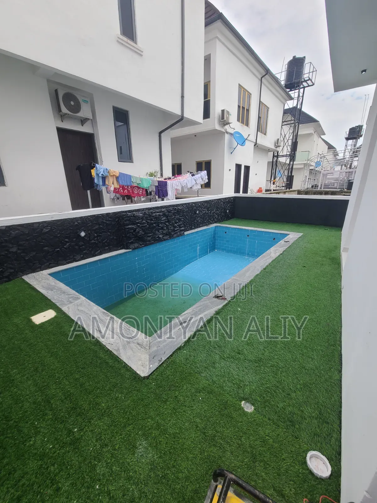 5bdrm Duplex in Megamond Estate, Ikota for sale in Ikota