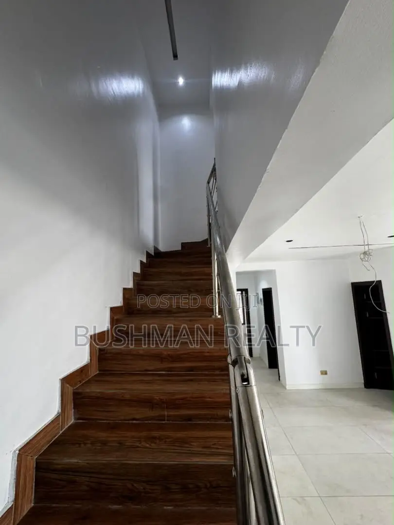 3bdrm Apartment in Ikate for rent in Ikate