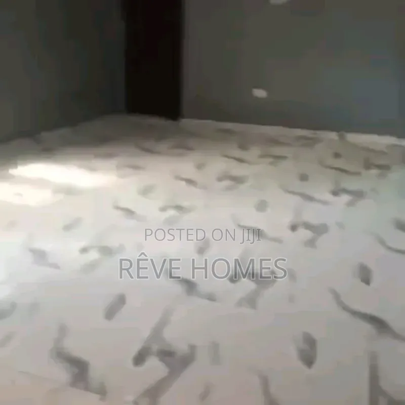2bdrm Block of Flats in Adekunle for rent in Adekunle