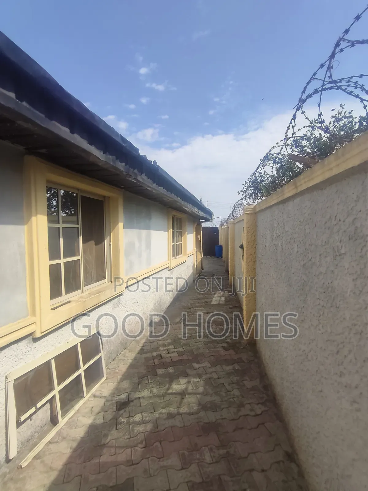Furnished 20bdrm Duplex in Afolabi, Igando / Ikotun/Igando for sale in Igando / Ikotun/Igando