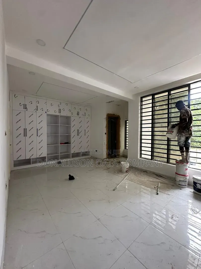 5bdrm Duplex in Opebi, Banana Island for sale in Banana Island