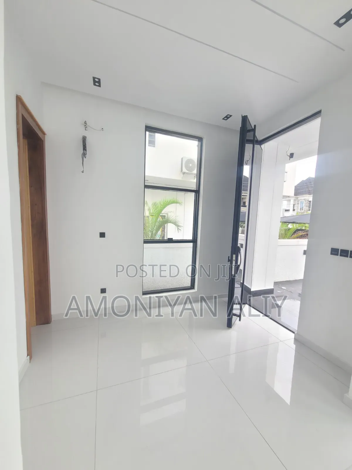 5bdrm Duplex in Megamond Estate, Ikota for sale in Ikota