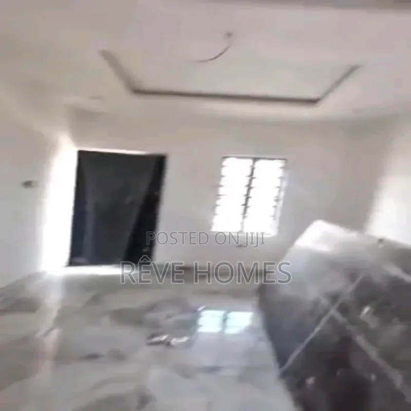 Mini Flat in Adekunle for rent in Adekunle