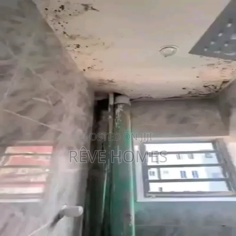 Mini Flat in Adekunle for rent in Adekunle