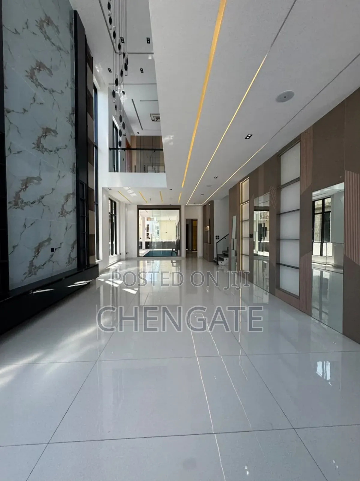 5bdrm Duplex in Ikota for sale in Ikota