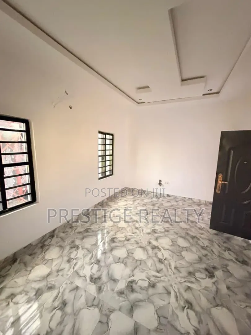 Furnished 3bdrm Duplex in Akobo for sale in Akobo