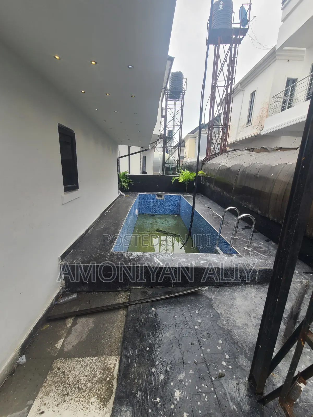 5bdrm Duplex in Megamond Estate, Ikota for sale in Ikota
