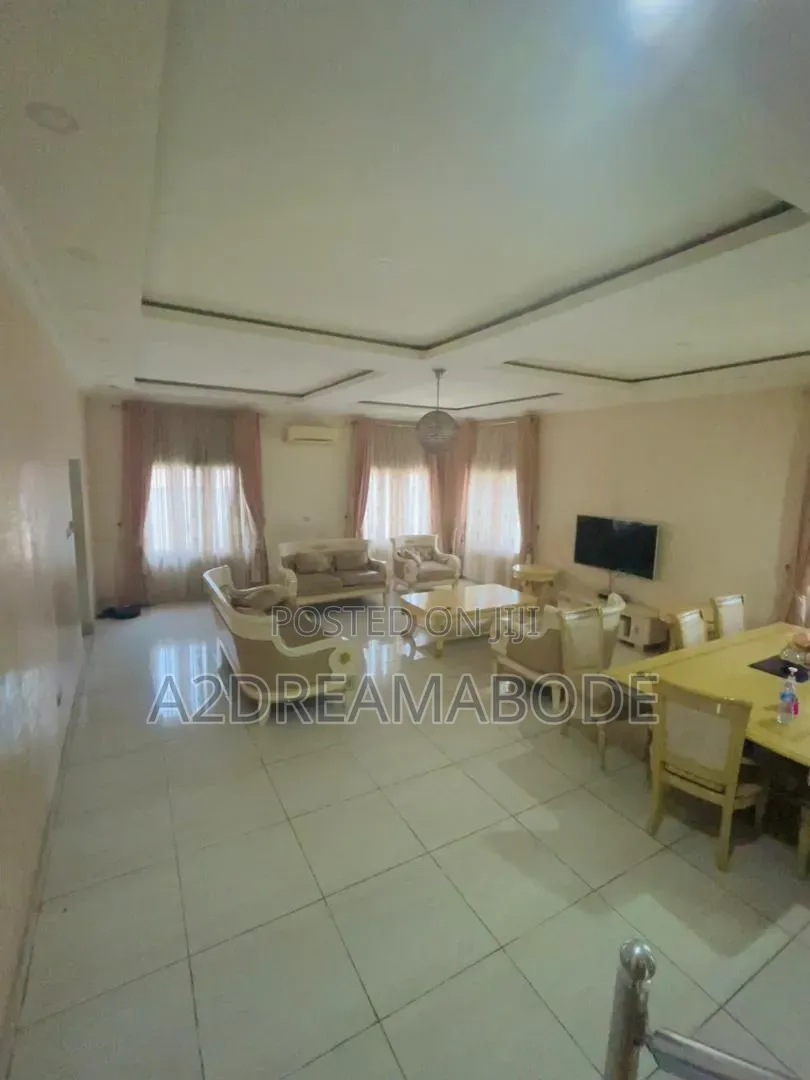 5bdrm Duplex in Osapa London for rent in Osapa london