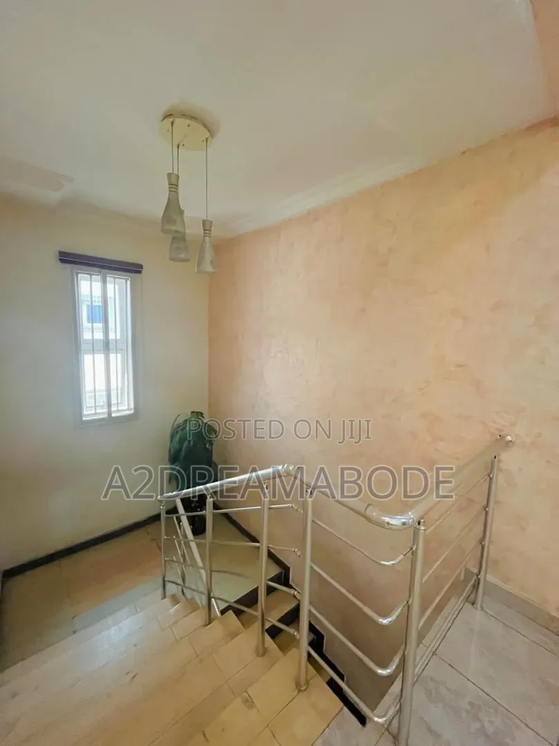 5bdrm Duplex in Osapa London for rent in Osapa london