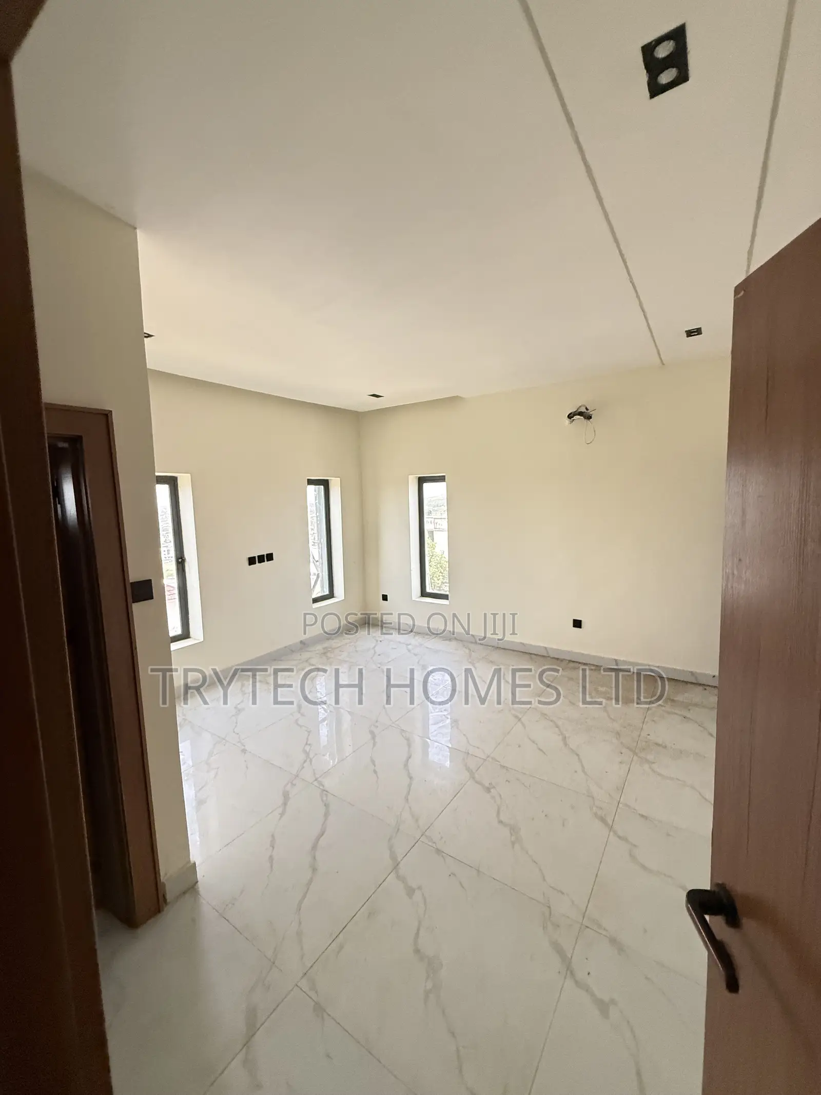 5bdrm Duplex in Gwarimpa, Bunkoro for rent in Bunkoro