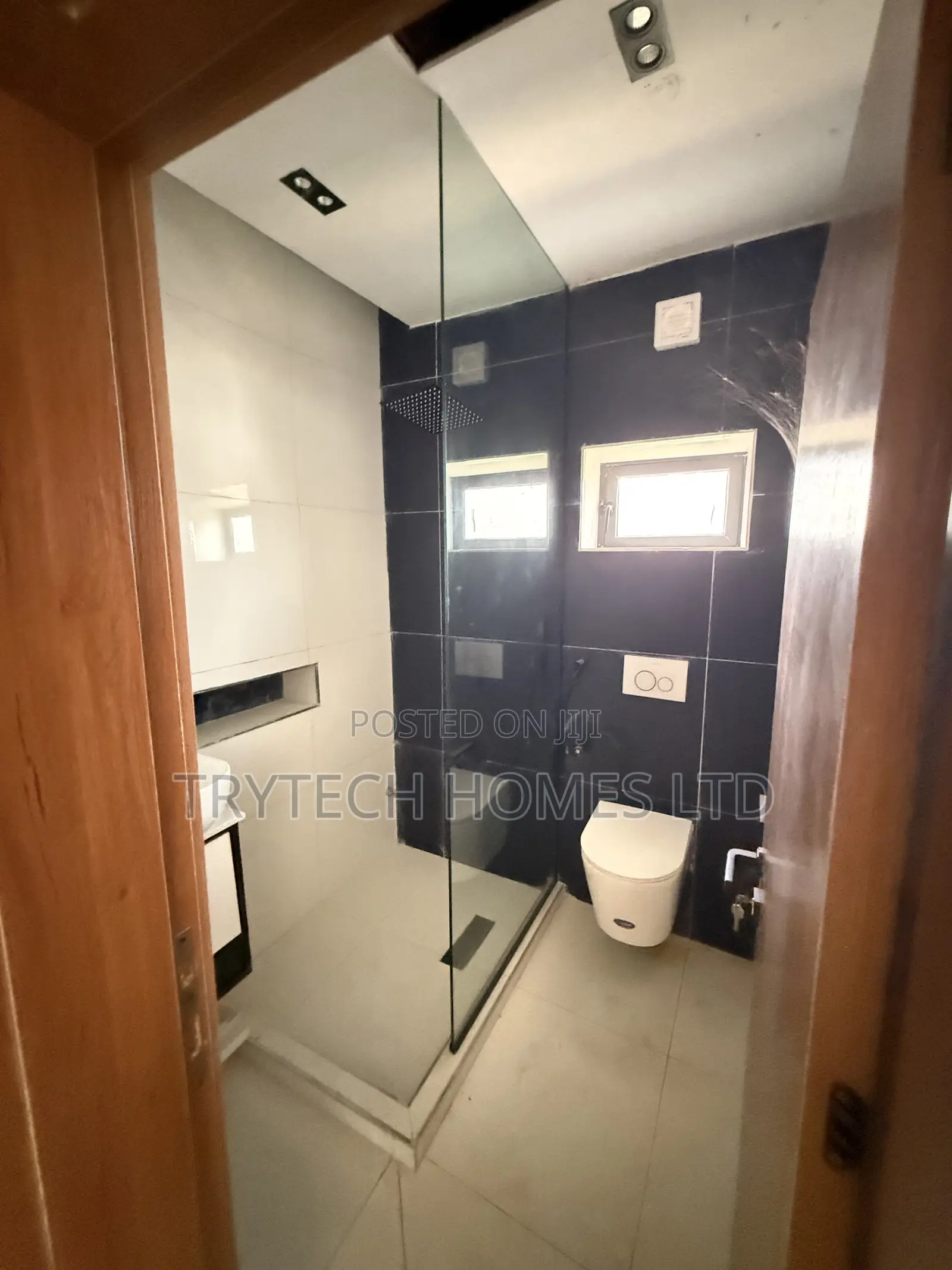 5bdrm Duplex in Gwarimpa, Bunkoro for rent in Bunkoro