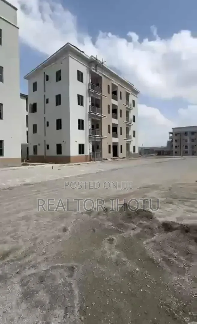 4bdrm Duplex in Bunkoro for sale in Bunkoro