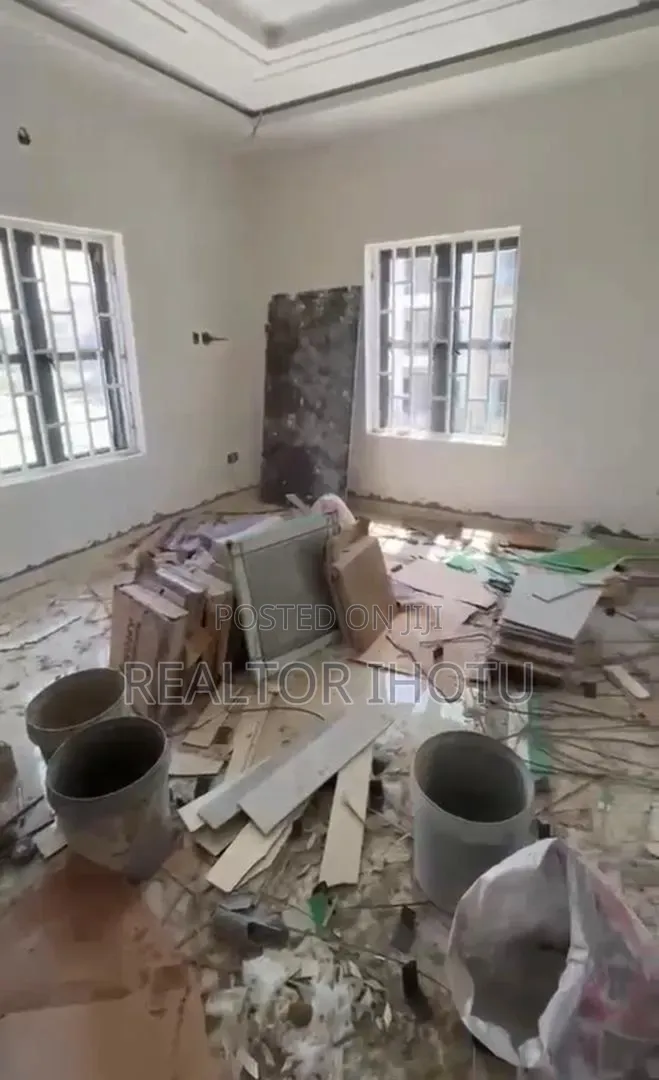 4bdrm Duplex in Bunkoro for sale in Bunkoro