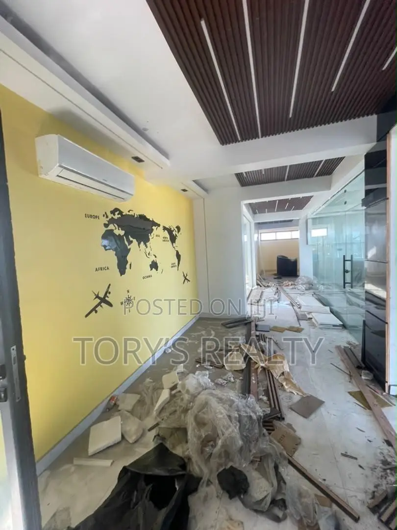 Exquisite Office Space 170sqm in Lekki Phase 1