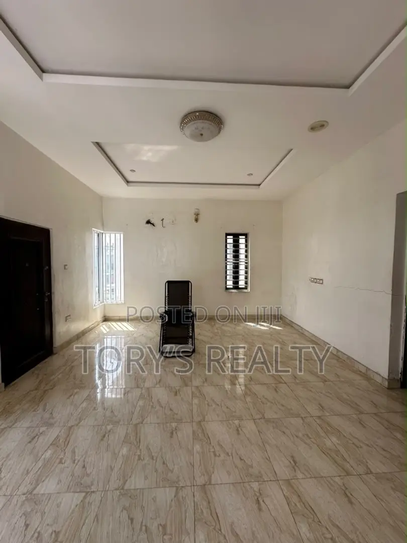 4bdrm Duplex in Lekki Phase 2 for sale in Lekki Phase 2